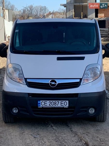Минивэн Opel Vivaro 2014 в Черновцах