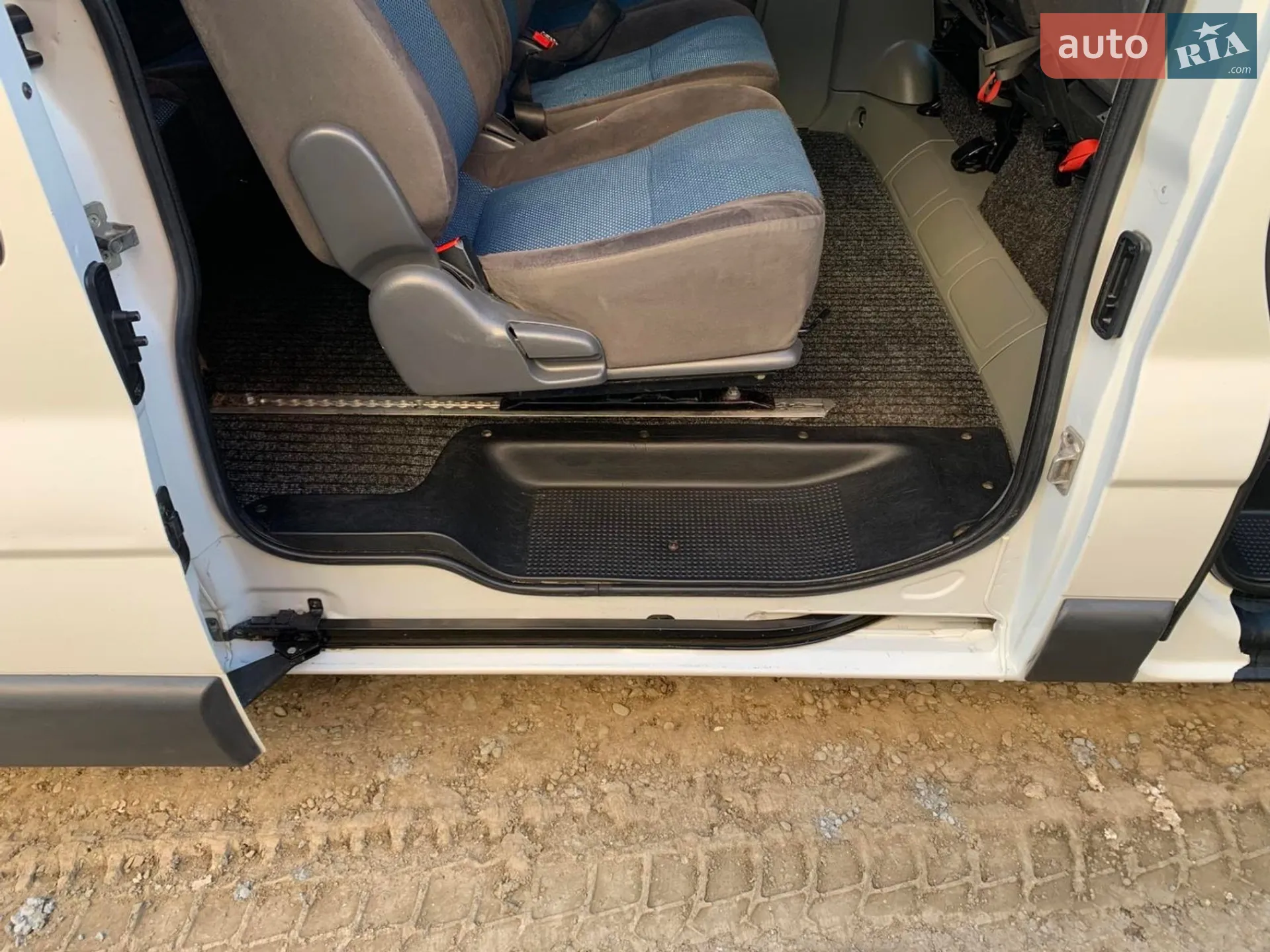 2014 Opel Vivaro - мініатюра 23