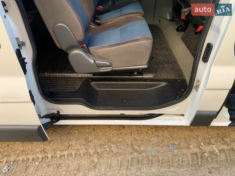 Минивэн Opel Vivaro 2014 в Черновцах