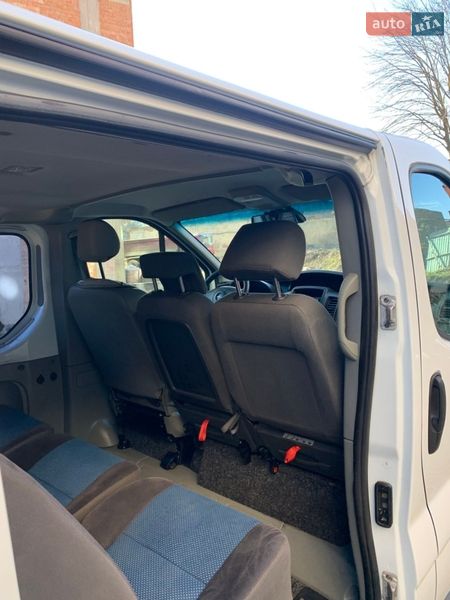 Минивэн Opel Vivaro 2014 в Черновцах