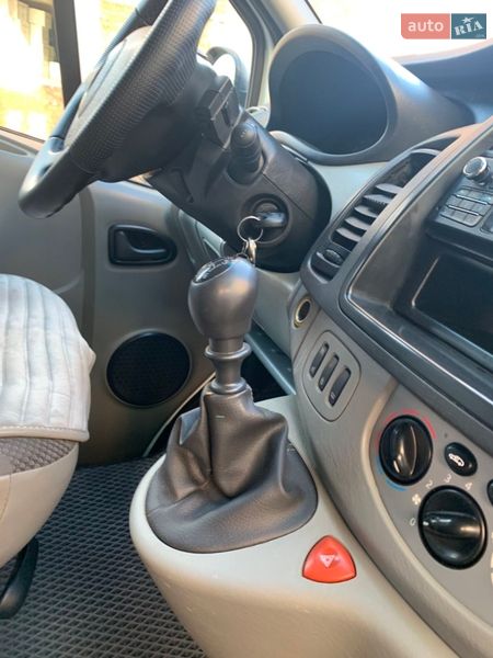 Минивэн Opel Vivaro 2014 в Черновцах