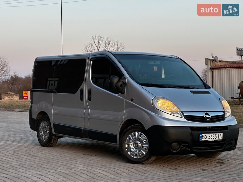 Минивэн Opel Vivaro 2007 в Теофиполе