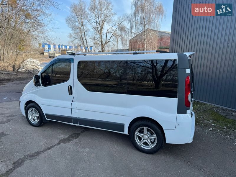 Мінівен Opel Vivaro 2008 в Чернігові