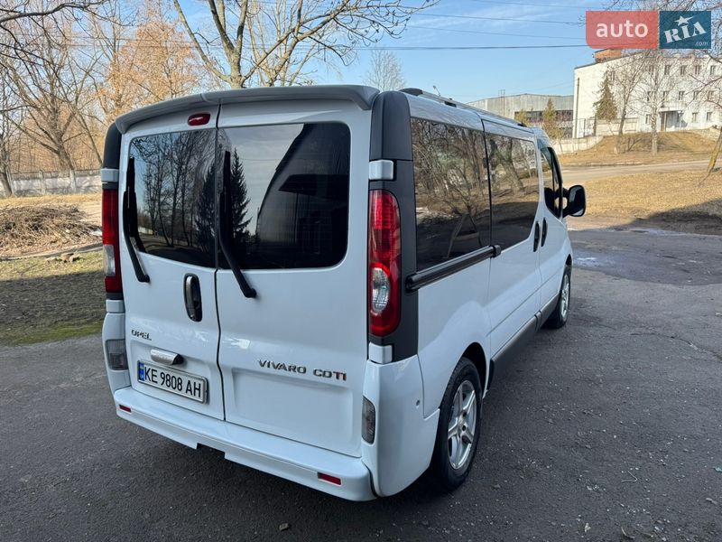 Мінівен Opel Vivaro 2008 в Чернігові