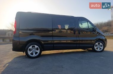Минивэн Opel Vivaro 2011 в Обухове