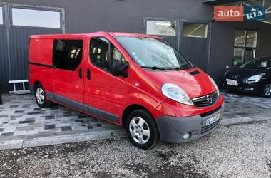 Вантажопасажирський фургон Opel Vivaro 2013 в Івано-Франківську