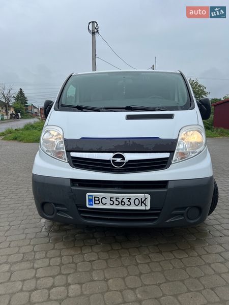 Мінівен Opel Vivaro 2008 в Дрогобичі