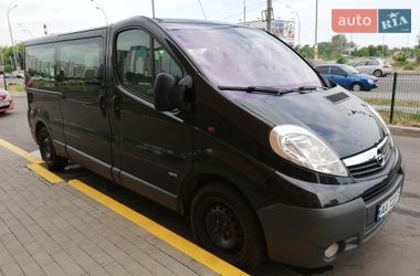 Мінівен Opel Vivaro 2014 в Києві