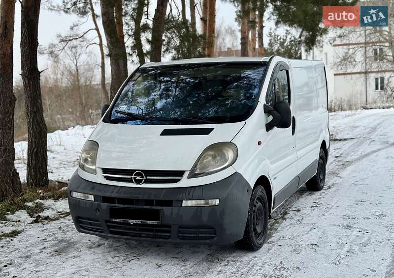 Opel Vivaro 2005
