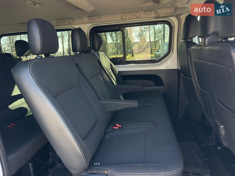 Минивэн Opel Vivaro 2017 в Черновцах