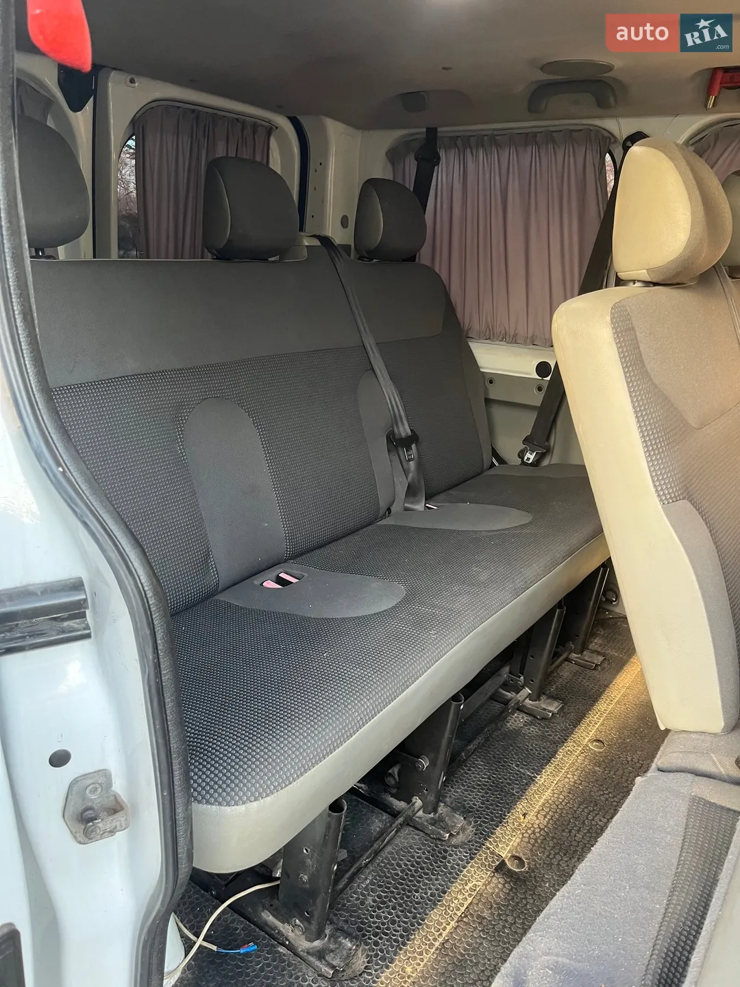 2010 Opel Vivaro - мініатюра 19