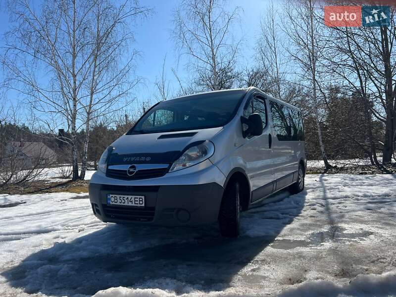Минивэн Opel Vivaro 2014 в Чернигове