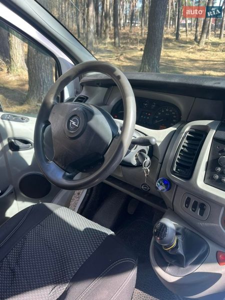 Минивэн Opel Vivaro 2004 в Львове