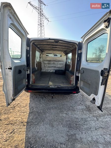 Вантажний фургон Opel Vivaro 2001 в Одесі