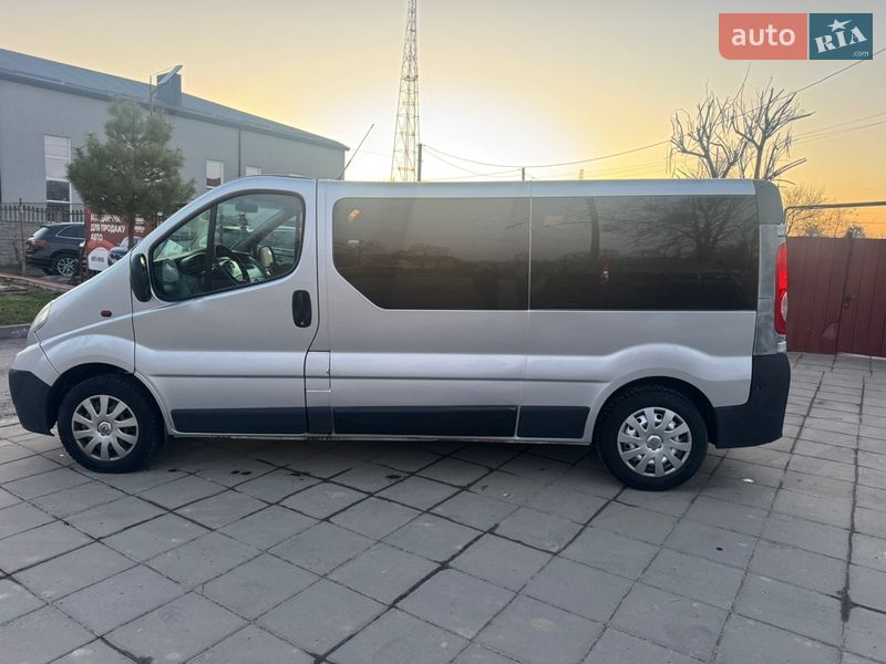 Минивэн Opel Vivaro 2011 в Луцке