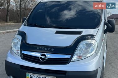 Мінівен Opel Vivaro 2007 в Луцьку