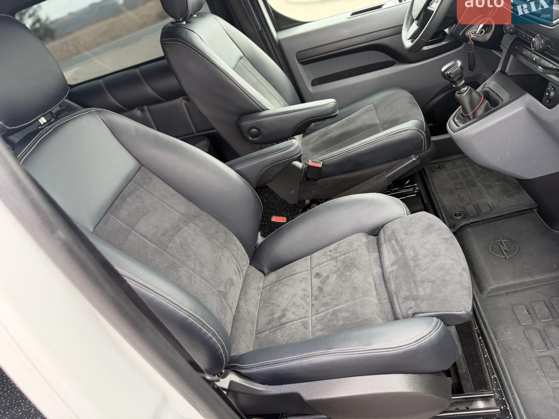 2021 Opel Vivaro - мініатюра 28
