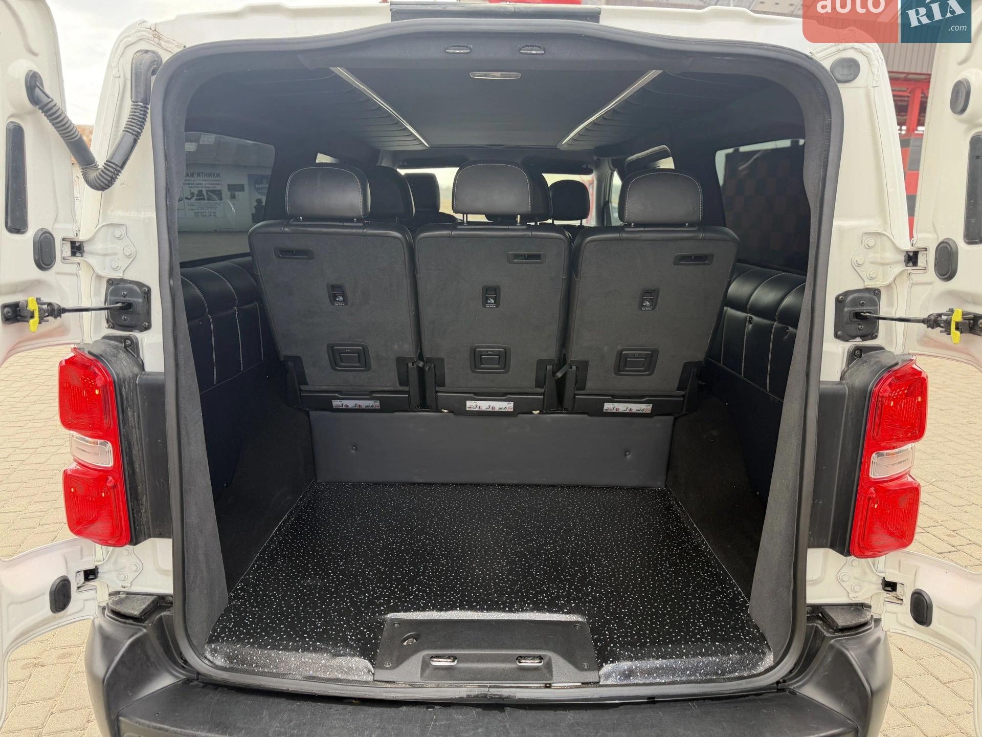2021 Opel Vivaro - мініатюра 31