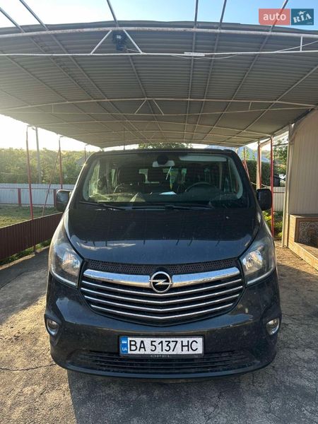 Opel Vivaro 2015 Opel Vivaro 2015