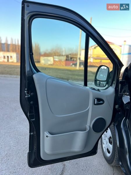 Мінівен Opel Vivaro 2013 в Рівному