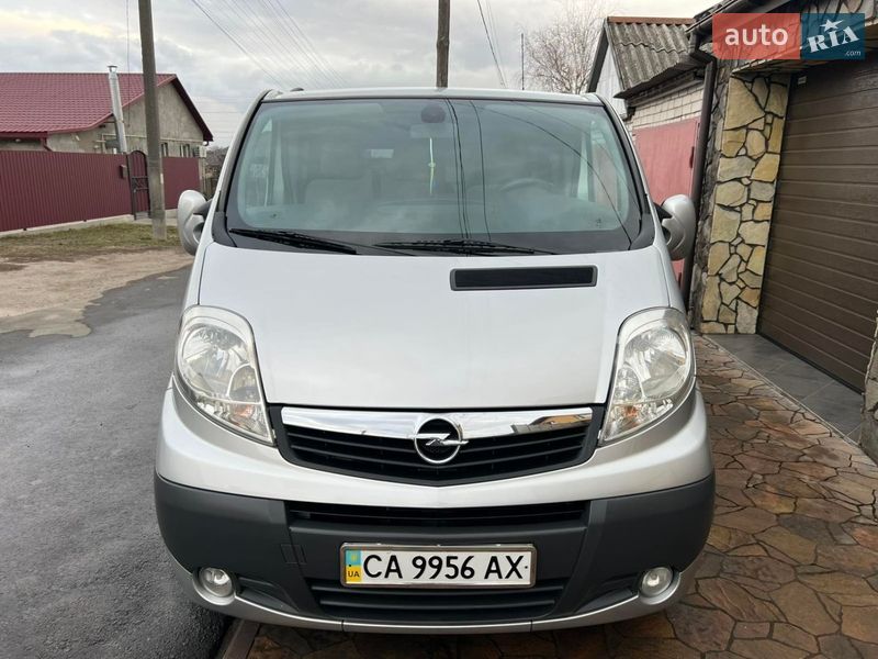 Минивэн Opel Vivaro 2009 в Черкассах фото Минивэн Opel Vivaro 2009 в Черкассах