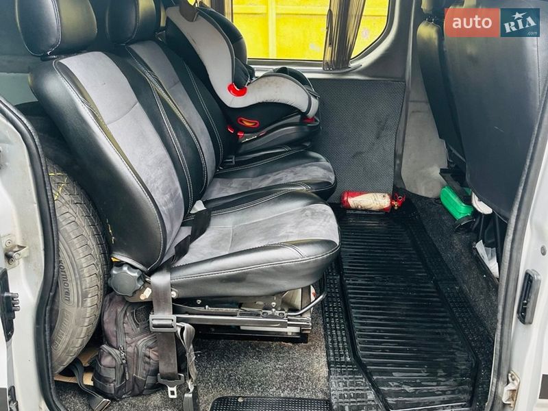 Мінівен Opel Vivaro 2005 в Харкові