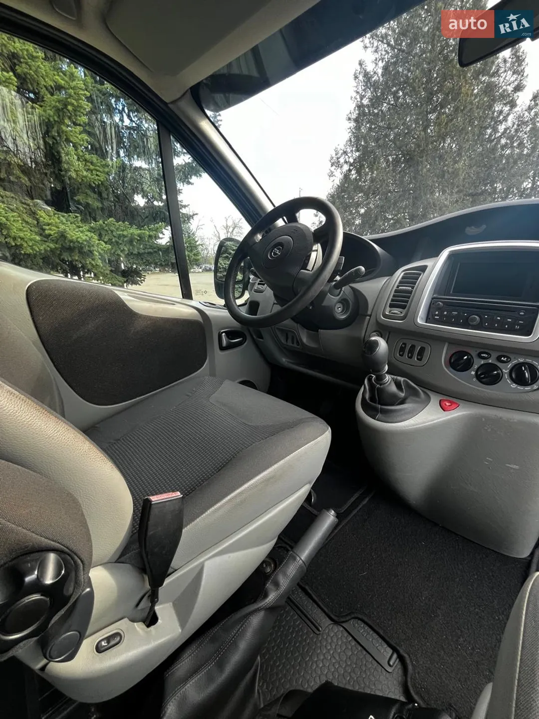 2010 Opel Vivaro - мініатюра 13
