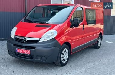 Грузопассажирский фургон Opel Vivaro 2014 в Дубно