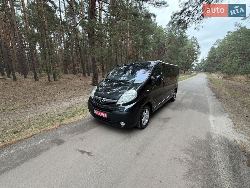 Минивэн Opel Vivaro 2014 в Киеве фото 32 Минивэн Opel Vivaro 2014 в Киеве