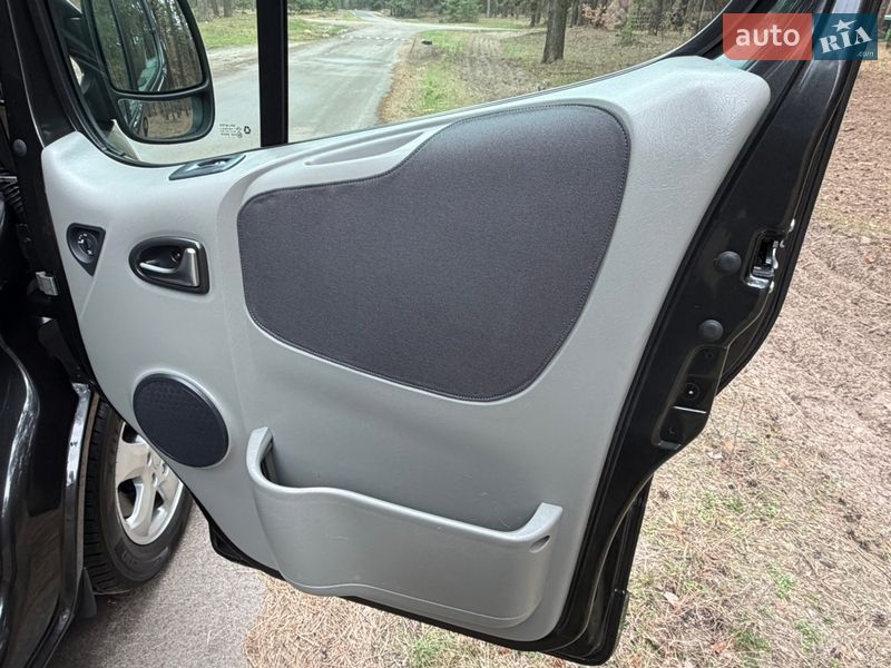 Минивэн Opel Vivaro 2014 в Киеве фото 55 Минивэн Opel Vivaro 2014 в Киеве