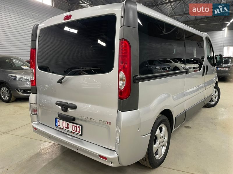 Мінівен Opel Vivaro 2012 в Стрию