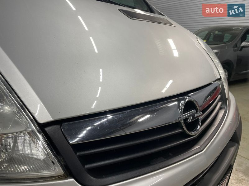 Мінівен Opel Vivaro 2012 в Стрию