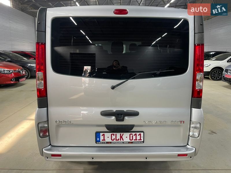 Мінівен Opel Vivaro 2012 в Стрию