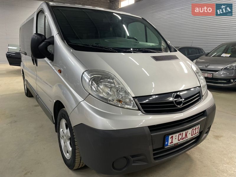 Мінівен Opel Vivaro 2012 в Стрию