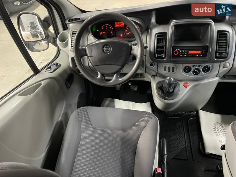 Мінівен Opel Vivaro 2012 в Стрию