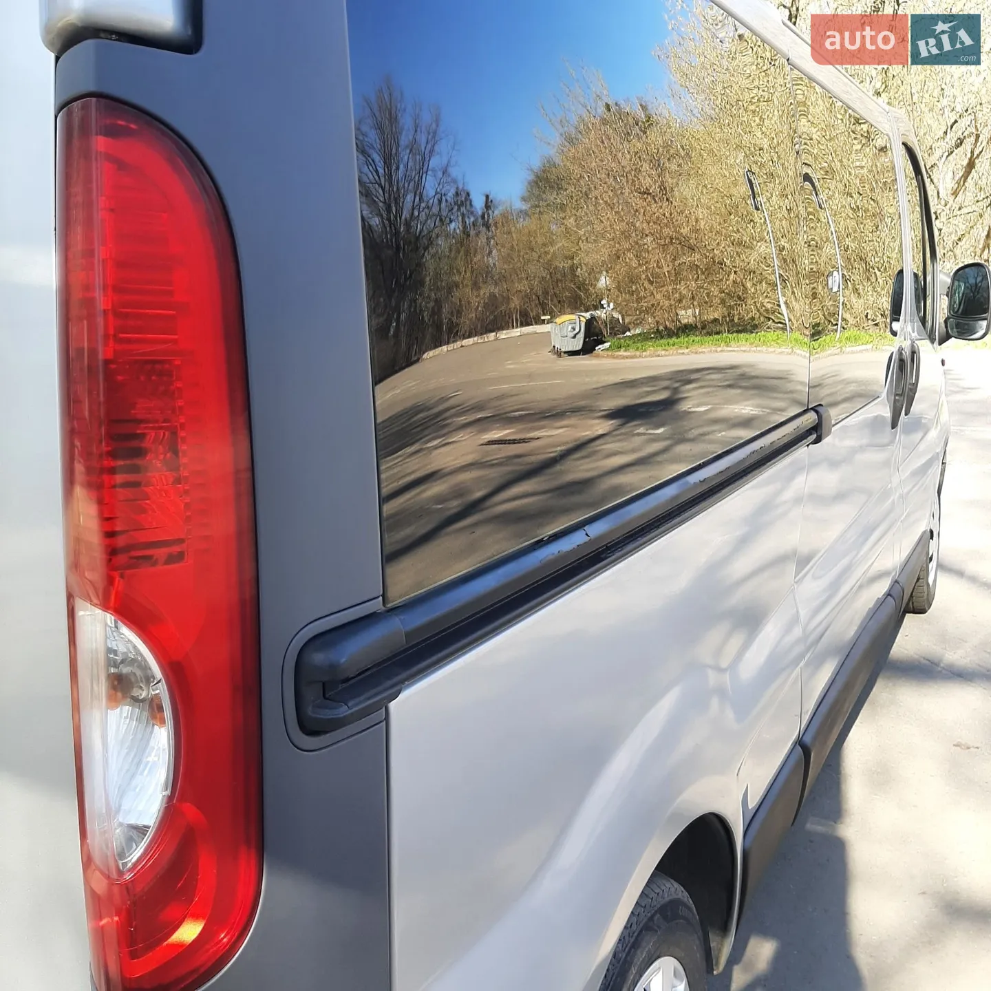 2011 Opel Vivaro - мініатюра 11