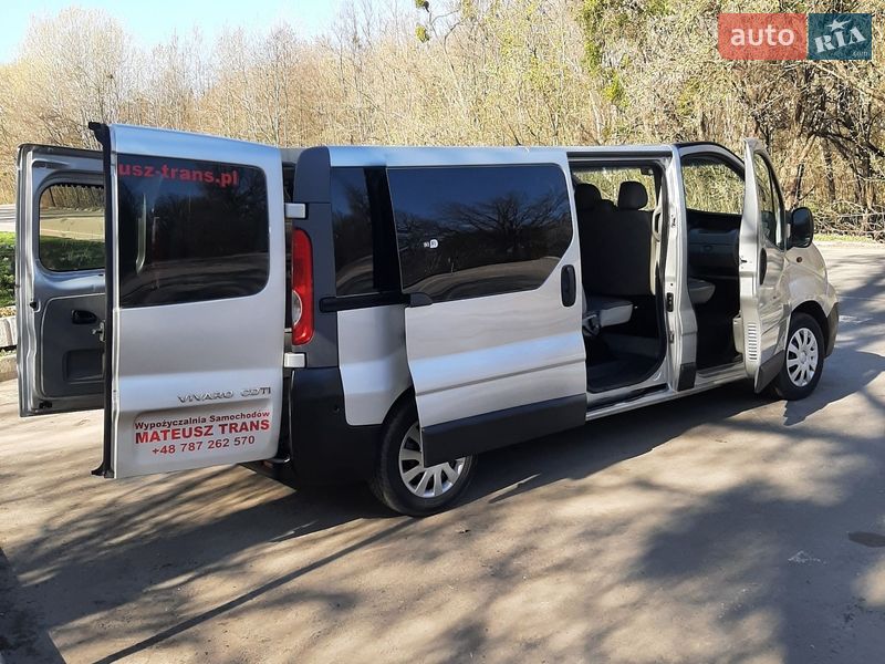 Мінівен Opel Vivaro 2011 в Полтаві