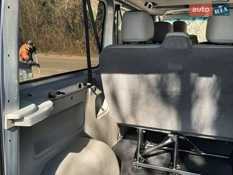 Мінівен Opel Vivaro 2011 в Полтаві