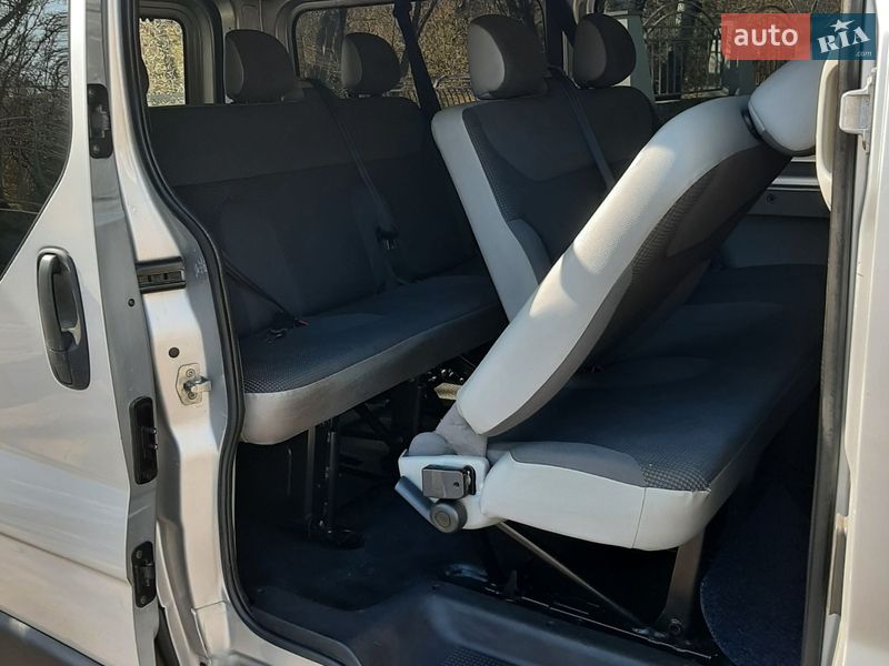 Мінівен Opel Vivaro 2011 в Полтаві