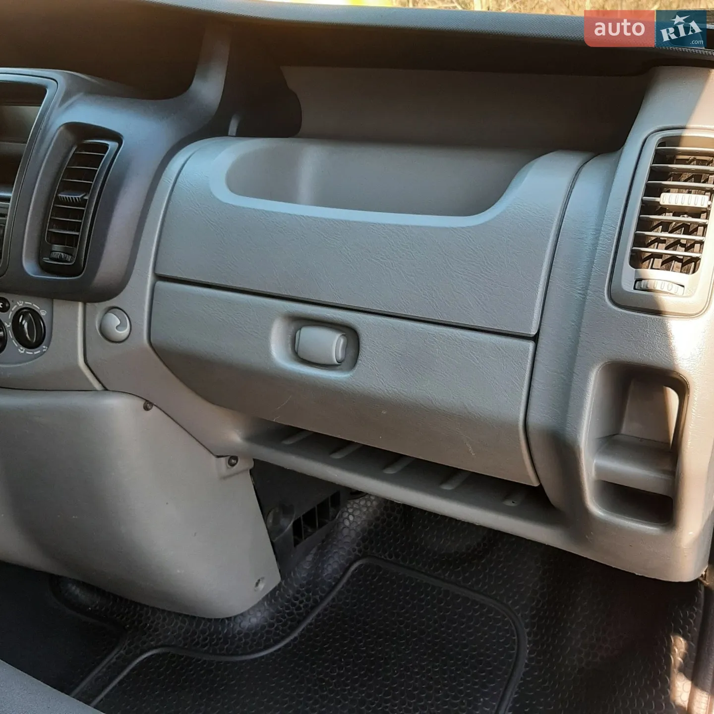 2011 Opel Vivaro - мініатюра 39