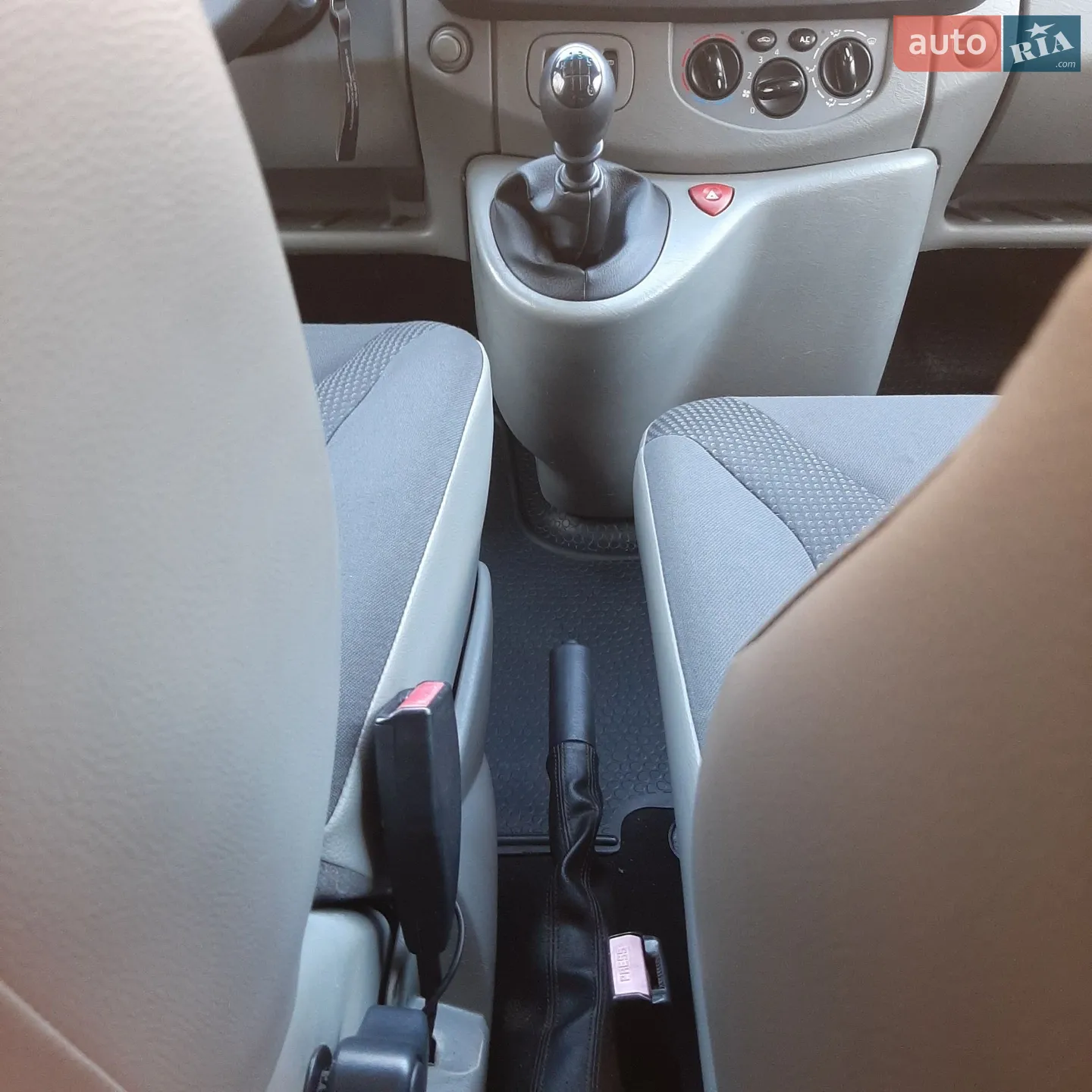 2011 Opel Vivaro - мініатюра 43