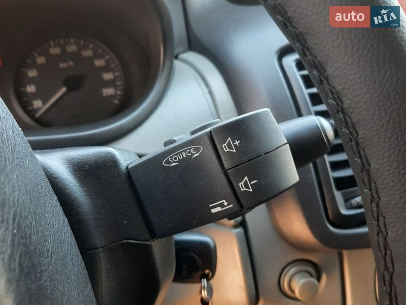 Мінівен Opel Vivaro 2011 в Полтаві