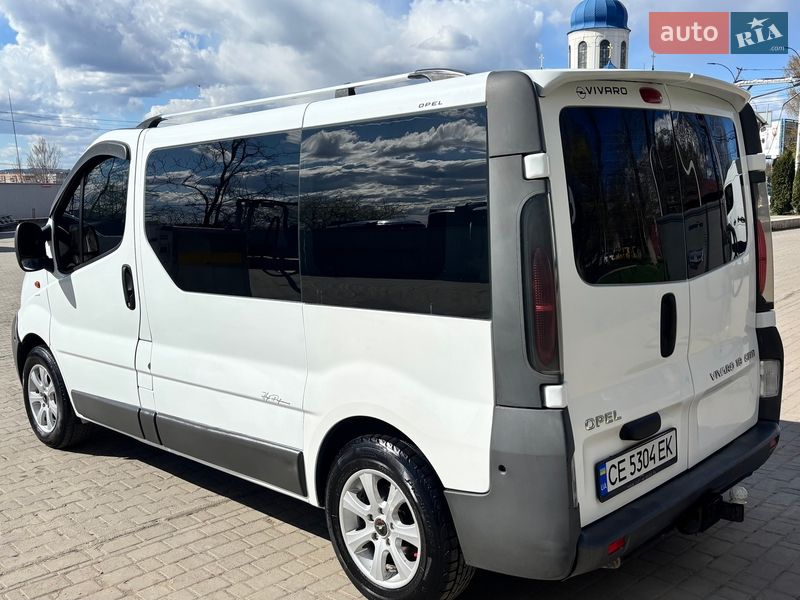 Мінівен Opel Vivaro 2005 в Чернівцях