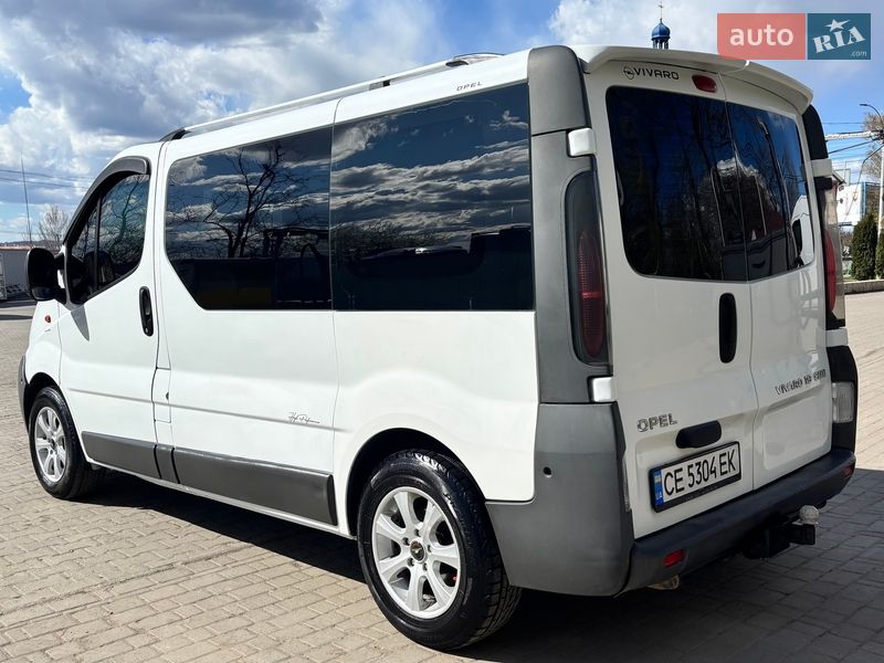 Мінівен Opel Vivaro 2005 в Чернівцях