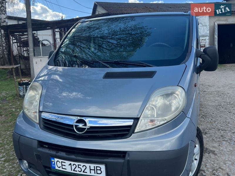 Opel Vivaro 2006