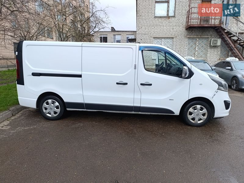 Грузовой фургон Opel Vivaro 2014 в Житомире