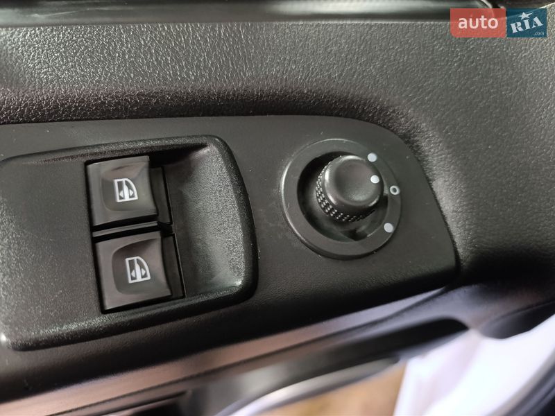 Грузовой фургон Opel Vivaro 2014 в Житомире