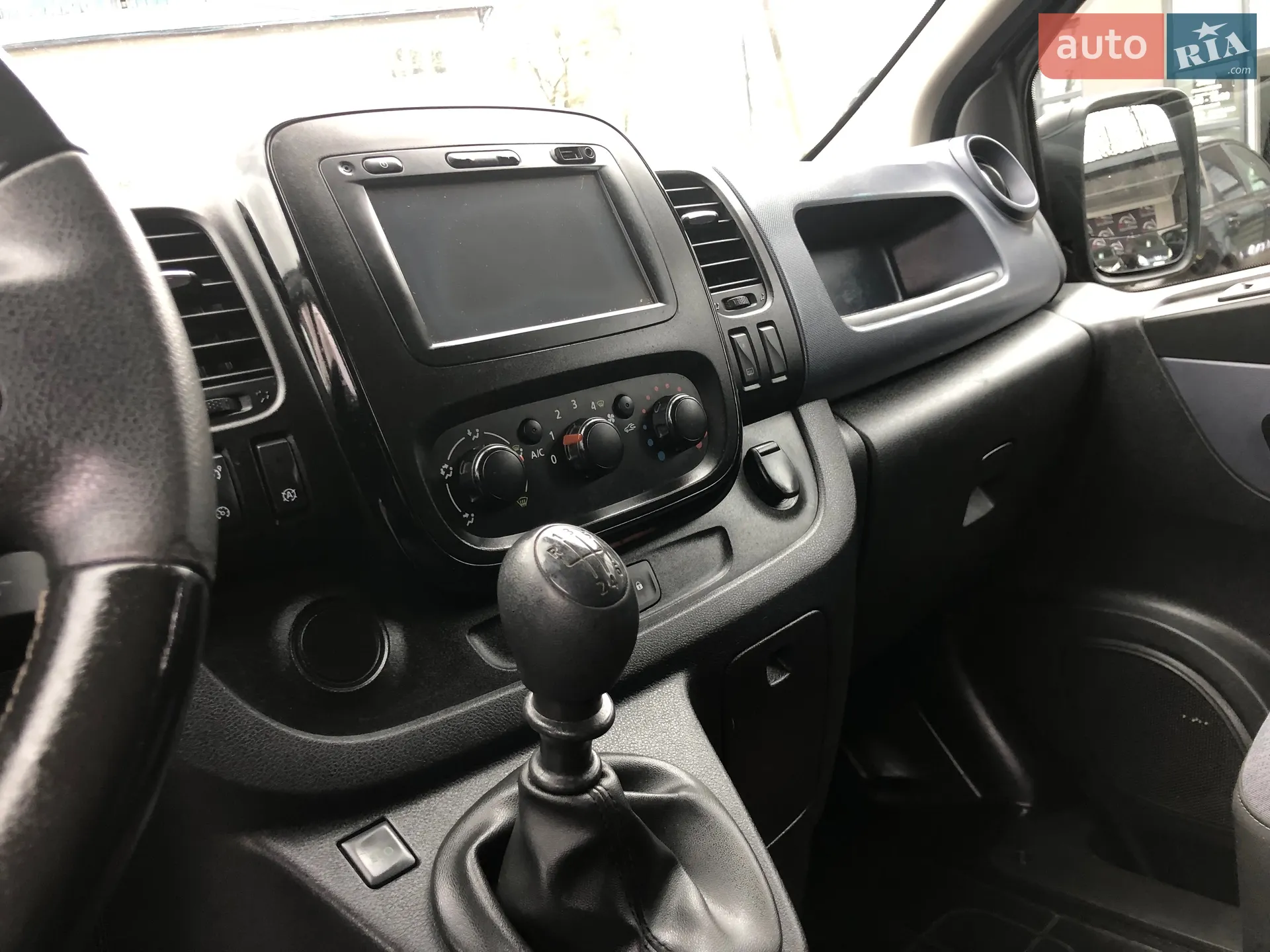 2016 Opel Vivaro - мініатюра 22