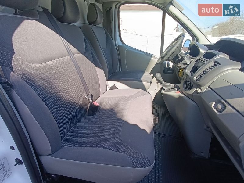 Вантажний фургон Opel Vivaro 2013 в Василькові