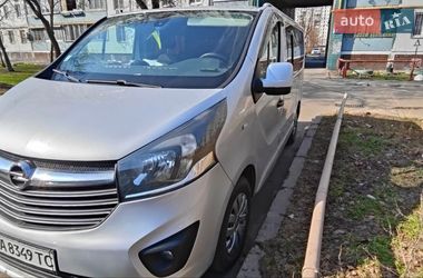 Минивэн Opel Vivaro 2015 в Киеве